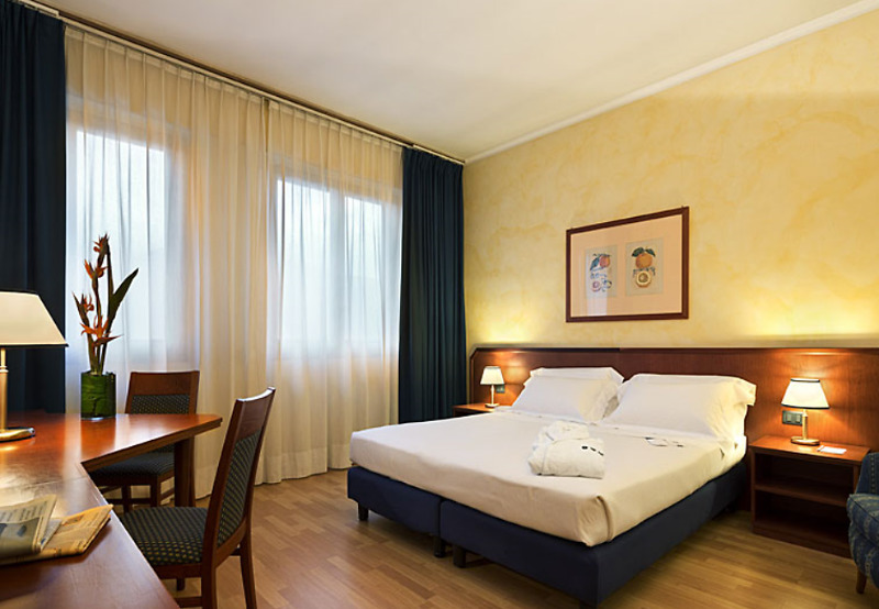 Una Hotels Century Milano Ngoại thất bức ảnh