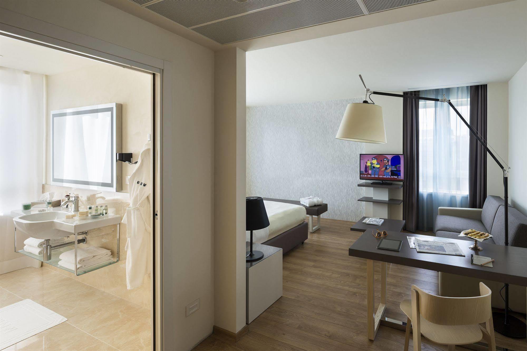 Una Hotels Century Milano Ngoại thất bức ảnh